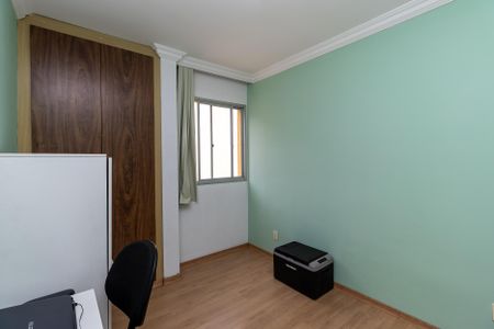 Quarto 1 de apartamento à venda com 2 quartos, 55m² em Heliópolis, Belo Horizonte