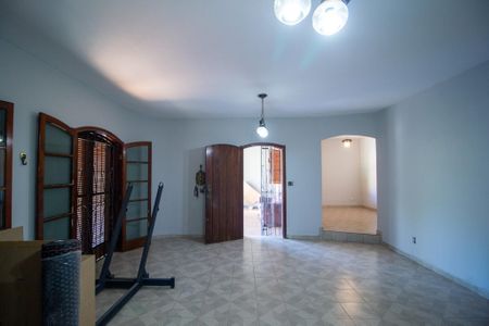 Sala  de casa para alugar com 3 quartos, 600m² em Jardim Zulmira, Sorocaba