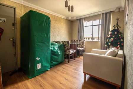 Sala de apartamento para alugar com 2 quartos, 50m² em Alto Boqueirão, Curitiba