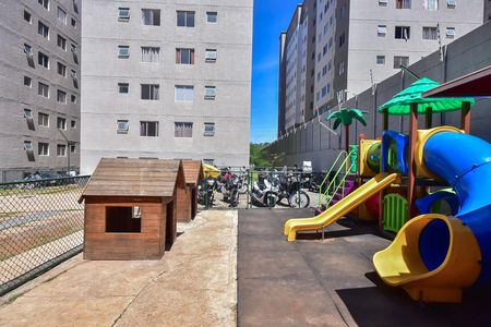 Apartamento para alugar com 42m², 2 quartos e sem vagaPlayground