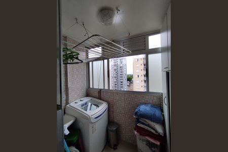 Apartamento à venda com 60m², 2 quartos e 1 vagaÁrea de Serviço