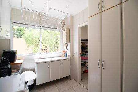 Apartamento à venda com 118m², 3 quartos e 2 vagasÁrea de Serviço