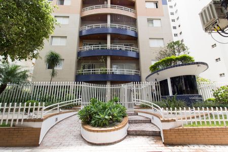 Apartamento à venda com 118m², 3 quartos e 2 vagasFachada