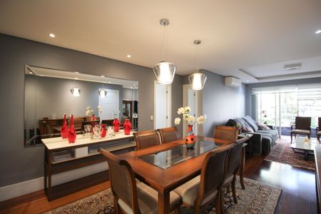 Sala de apartamento para alugar com 3 quartos, 118m² em Itaim Bibi, São Paulo