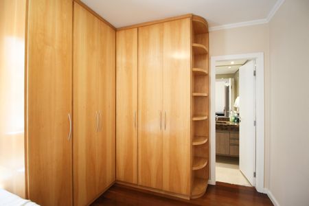 Apartamento à venda com 118m², 3 quartos e 2 vagasSuíte 2