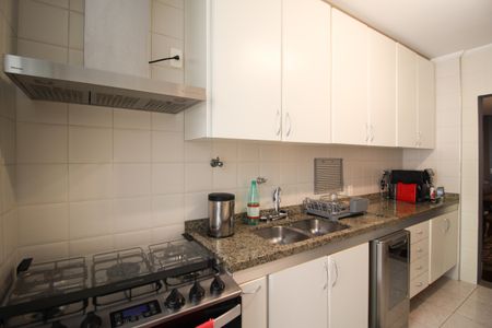 Apartamento à venda com 118m², 3 quartos e 2 vagasCozinha