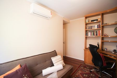 Apartamento à venda com 118m², 3 quartos e 2 vagasQuarto