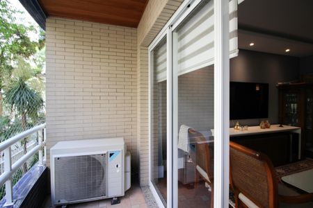 Varanda de apartamento para alugar com 3 quartos, 118m² em Itaim Bibi, São Paulo