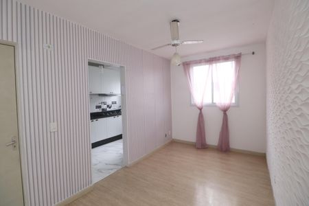 Sala de apartamento para alugar com 2 quartos, 77m² em Vila Lea, Santo André