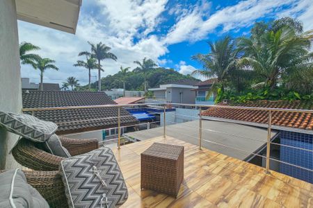 Casa de condomínio para alugar com 210m², 3 quartos e 2 vagasvaranda 