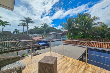 Casa de condomínio para alugar com 210m², 3 quartos e 2 vagasvaranda