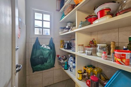 Casa de condomínio para alugar com 210m², 3 quartos e 2 vagasdispensa