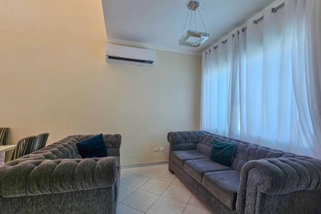 Casa de condomínio para alugar com 210m², 3 quartos e 2 vagasSala