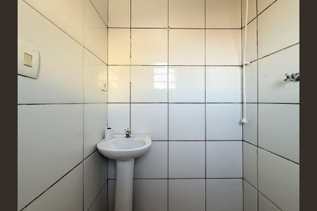 Banheiro de casa para alugar com 1 quarto, 45m² em São João Climaco, São Paulo