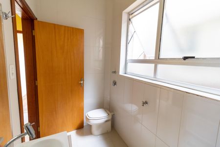 Apartamento à venda com 70m², 3 quartos e sem vaga Apartamento à venda com 70m², 3 quartos e sem vagaBanheiro