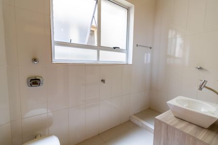 Apartamento à venda com 70m², 3 quartos e sem vaga Apartamento à venda com 70m², 3 quartos e sem vagaBanheiro