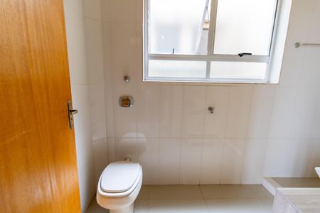 Apartamento à venda com 70m², 3 quartos e sem vaga Apartamento à venda com 70m², 3 quartos e sem vagaBanheiro