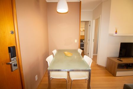 Apartamento para alugar com 56m², 2 quartos e 1 vaga Apartamento para alugar com 56m², 2 quartos e 1 vagaSala de Jantar