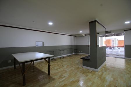 Apartamento à venda com 93m², 2 quartos e 1 vagaÁrea Comum - Salão de Festas