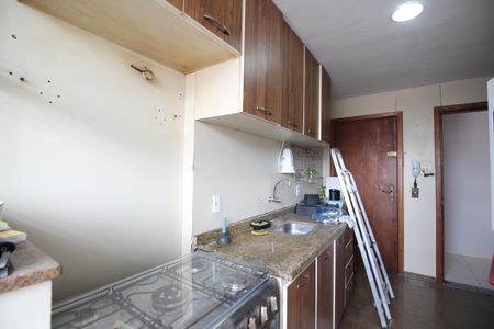 Apartamento à venda com 93m², 2 quartos e 1 vagaCozinha