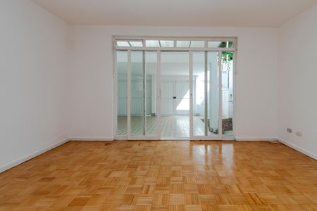 Sala de casa para alugar com 3 quartos, 164m² em Vila Cordeiro, São Paulo