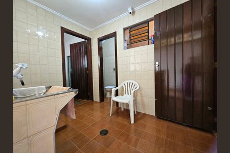 Casa à venda com 236m², 5 quartos e 4 vagasÁrea de Serviço