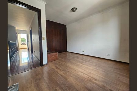 Casa à venda com 236m², 5 quartos e 4 vagasQuarto 2
