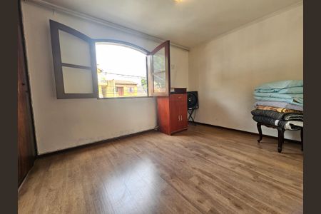 Casa à venda com 236m², 5 quartos e 4 vagasQuarto 3