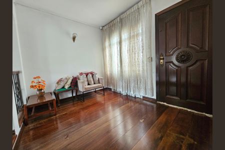 Casa à venda com 236m², 5 quartos e 4 vagasSala 3