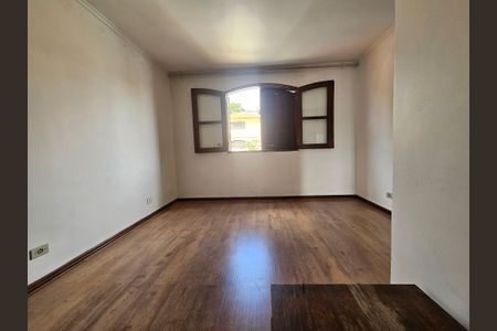 Casa à venda com 236m², 5 quartos e 4 vagasQuarto 2