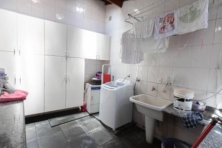 Área de Serviço de casa à venda com 5 quartos, 284m² em Vila Paiva, São Paulo