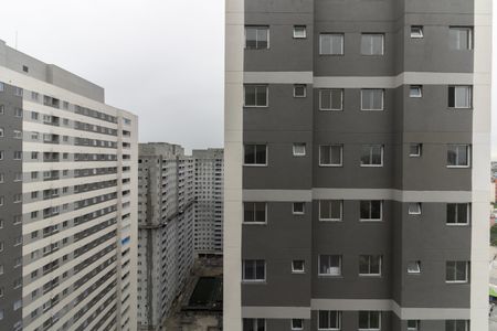 Vista da Sala de apartamento para alugar com 2 quartos, 38m² em Vila Vermelha, São Paulo