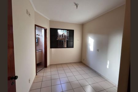 Casa para alugar com 110m², 2 quartos e 2 vagas