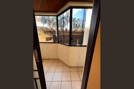 Casa para alugar com 110m², 2 quartos e 2 vagas