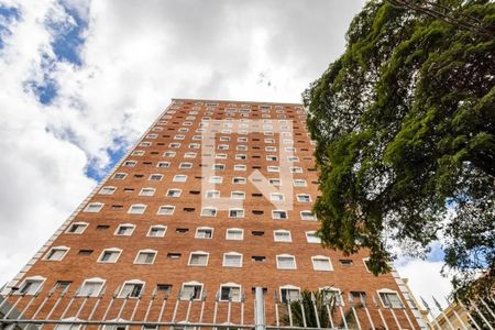 Apartamento para alugar com 80m², 2 quartos e sem vaga