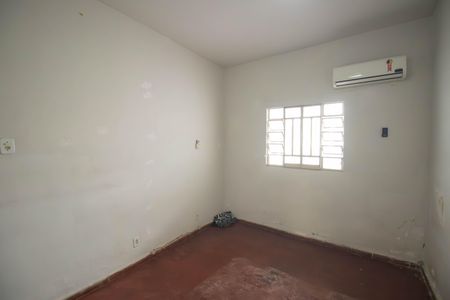 Casa para alugar com 40m², 1 quarto e 2 vagasQuarto 1