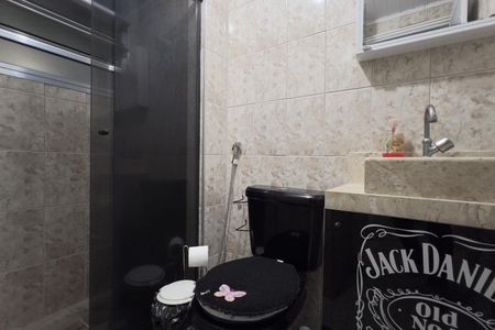 Banheiro de apartamento à venda com 2 quartos, 50m² em Vila Bremen, Guarulhos