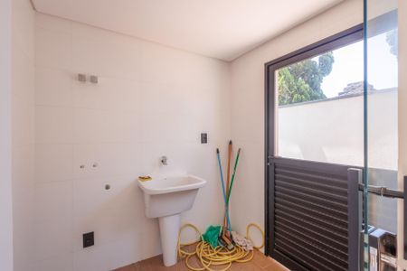 Área de Serviço de casa de condomínio para alugar com 3 quartos, 264m² em Areão, Taubaté