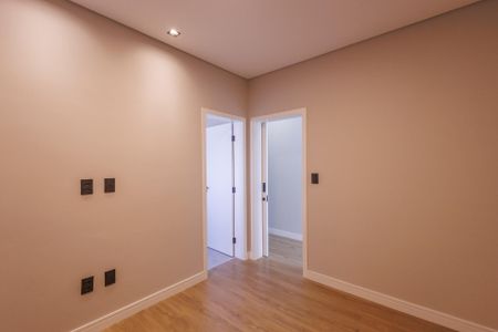 Casa de condomínio para alugar com 264m², 3 quartos e 4 vagasSuíte 2