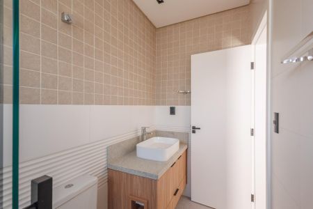 Casa de condomínio para alugar com 264m², 3 quartos e 4 vagasBanheiro Suíte 2