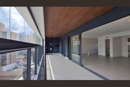 Apartamento à venda com 190m², 3 quartos e 3 vagasvaranda