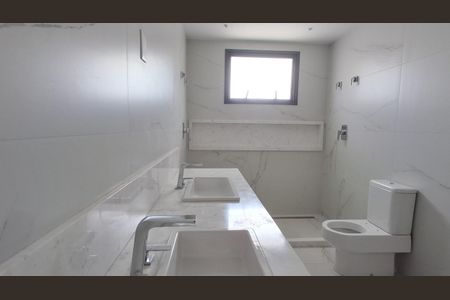 Apartamento à venda com 190m², 3 quartos e 3 vagasBanheiro Suíte Master