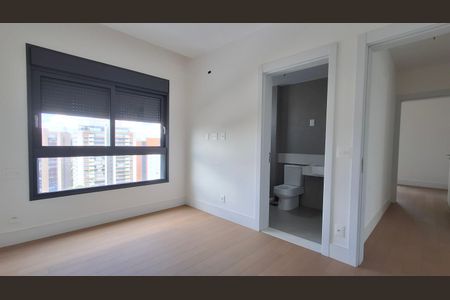 Apartamento à venda com 190m², 3 quartos e 3 vagasSuíte 1