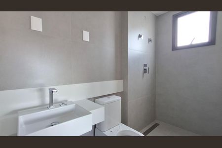 Apartamento à venda com 190m², 3 quartos e 3 vagasBanheiro Suíte 2