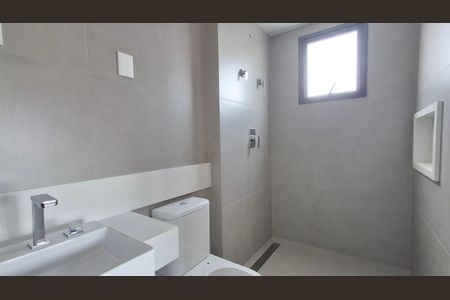 Apartamento à venda com 190m², 3 quartos e 3 vagasBanheiro Suíte 2