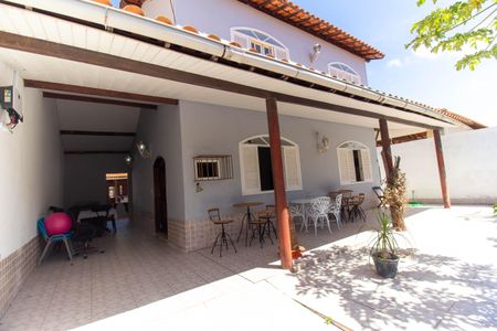 Casa à venda com 213m², 5 quartos e 2 vagas