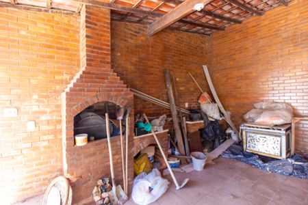 Casa à venda com 213m², 5 quartos e 2 vagas