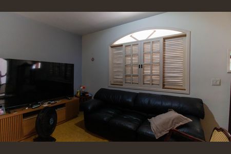 Casa à venda com 5 quartos, 213m² em Piratininga, Niterói