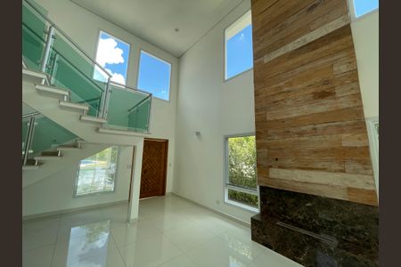 Casa de Condomínio para alugar com 4 quartos, 320m² em Rio Cotia, Cotia