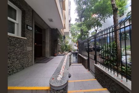 Apartamento para alugar com 73m², 2 quartos e sem vagaEntrada 